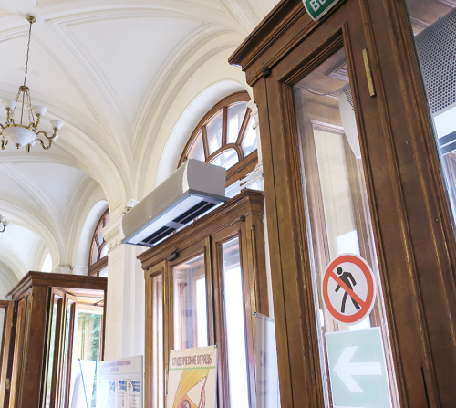 Воздушно-тепловая завеса КЭВ-130П5131W нерж. Тепломаш