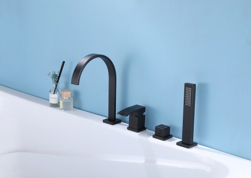 Смеситель для ванны ABBER Wasserfall AF8613B на борт ванны, черный матовый