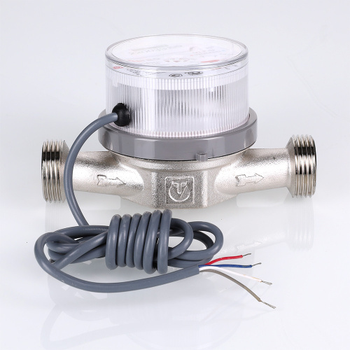 Счетчик воды 1/2" без сгонов, длинна 80 мм, универсал с импульсным выходом Valtec VLF-15U-IL