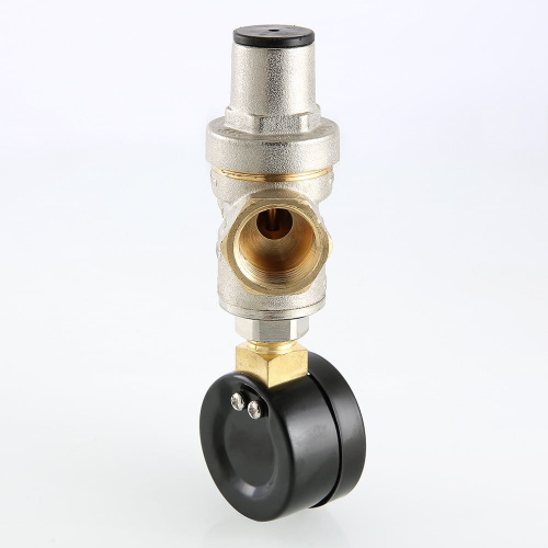 Редуктор давления Valtec поршневой с манометром, от 0,5 до 5,5 бар 1/2" VT.088.N.0455