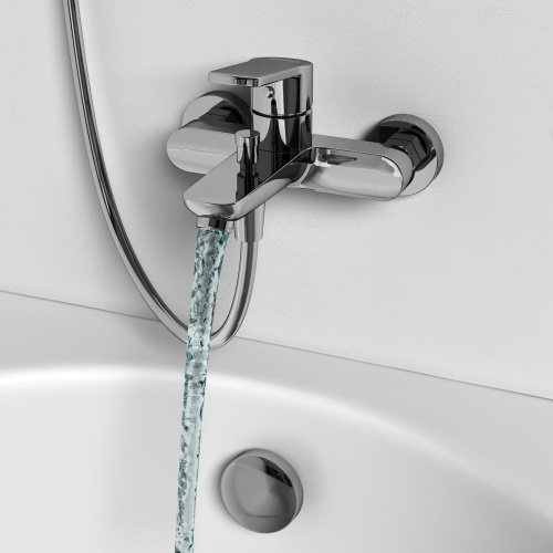 Смеситель для ванны и душа Abelsberg Lineara UNF25747CH, глянцевый хром
