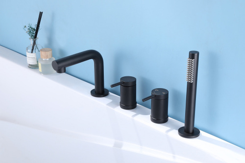 Смеситель для ванны ABBER Emotion AF8813B на борт ванны, черный матовый